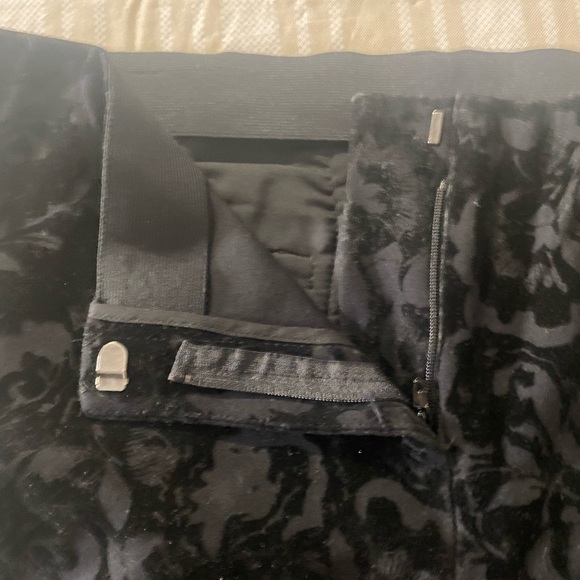 Alfani Black Textured Jacquard velvet dress trousers mid rise skinny leg size 8 - Picture 9 of 10